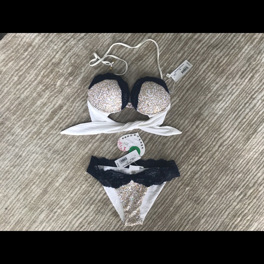 Beach Bunny bikini